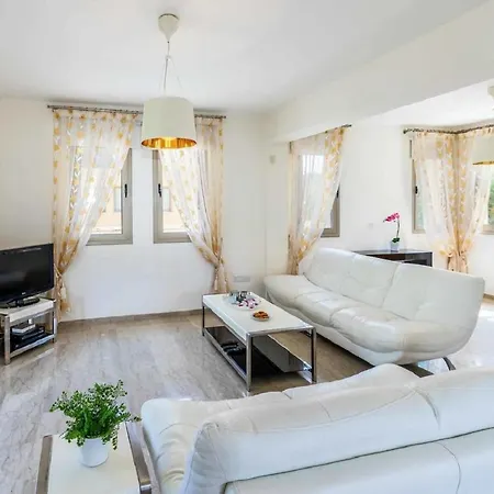 Veronica - 4 Bedroom Beach With Private Pool * Polis